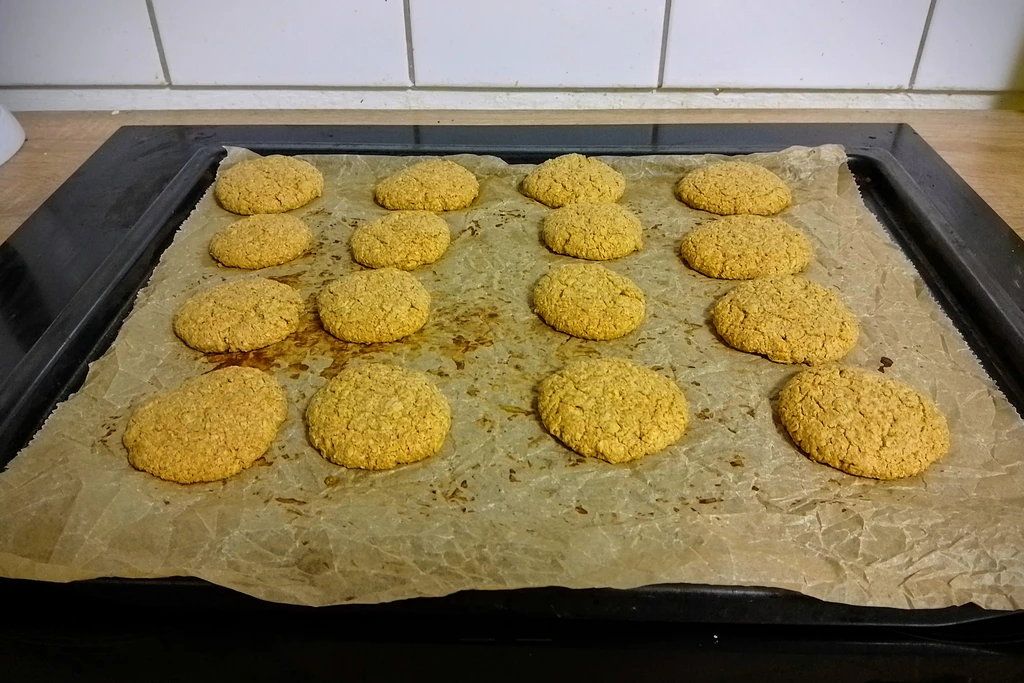 Peanut-Oat-Cookies